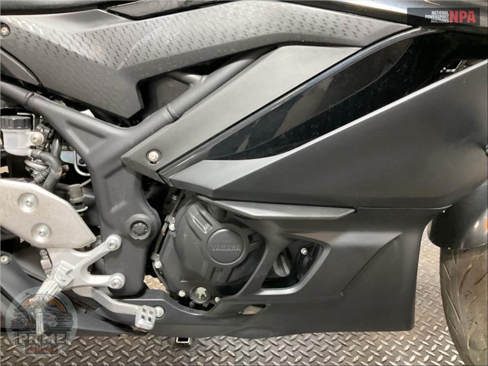 2023 Yamaha YZF-R3 — фото 6