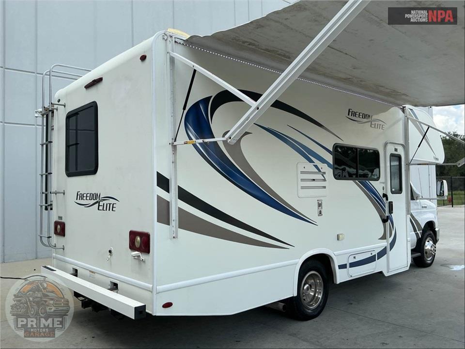 2019 Thor Motor Coach M-22FE E350-V10 - FREEDOM ELITE SERIES — фото 3