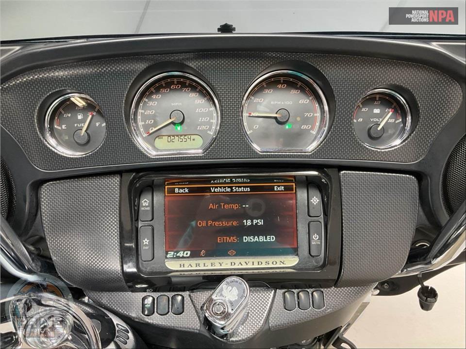 2015 Harley-Davidson FLHTCUL ULTRA CLASSIC LOW — фото 5