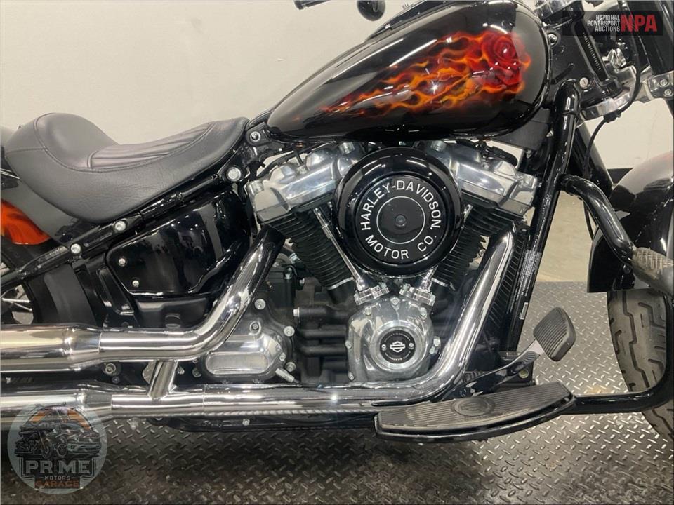 2020 Harley-Davidson FLSL SOFTAIL SLIM — фото 6