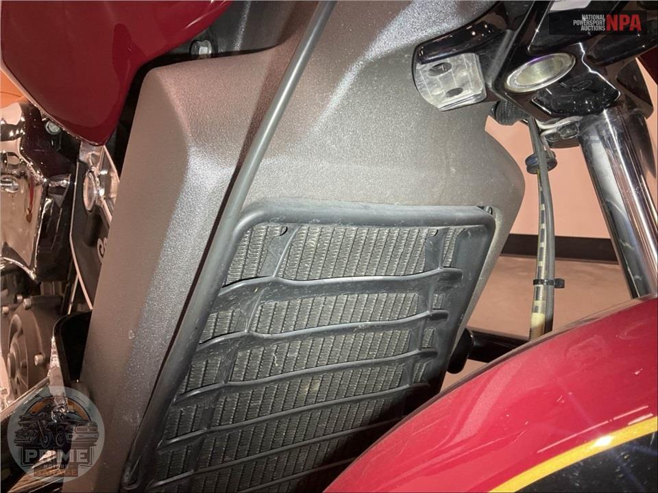 2017 Indian Motorcycle SCOUT (ABS, TWO-TONE) — фото 14