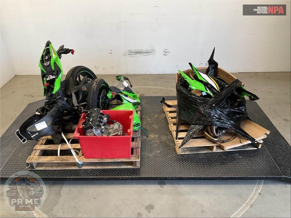 2025 Kawasaki ZX636KSFAL NINJA ZX-6R — фото 1