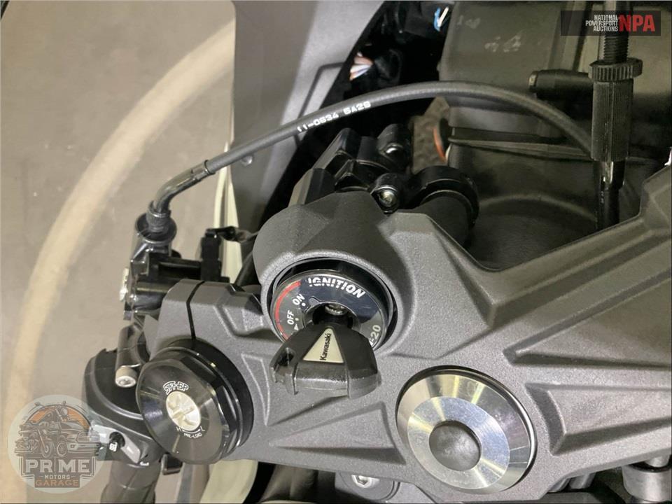 2025 Kawasaki ZX636KSFAL NINJA ZX-6R — фото 11