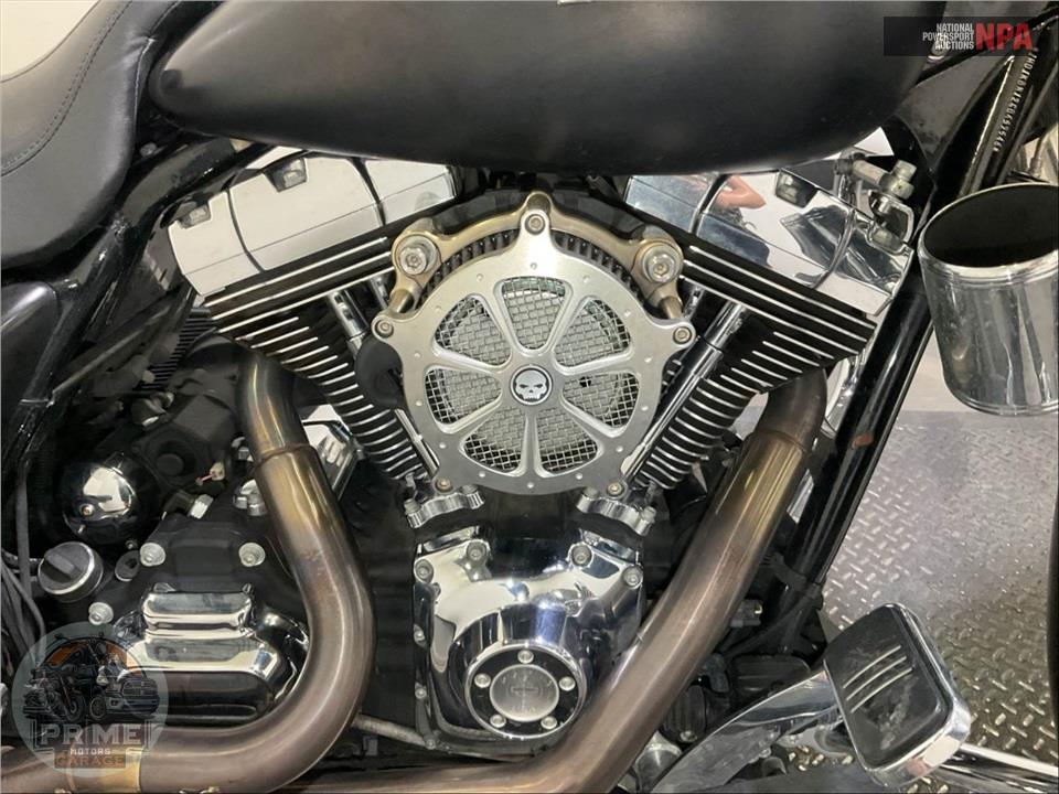 2016 Harley-Davidson FLHX STREET GLIDE — фото 6