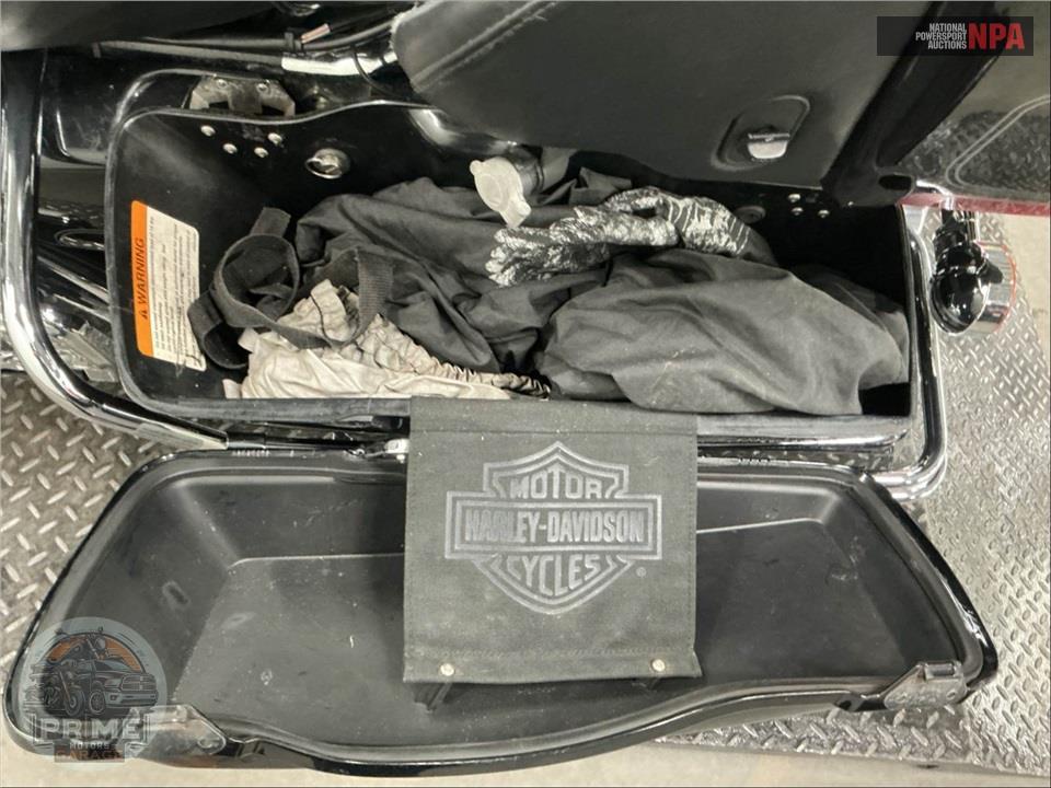 2005 Harley-Davidson FLHTCUI ULTRA CLASSIC ELECTRA GLIDE — фото 26