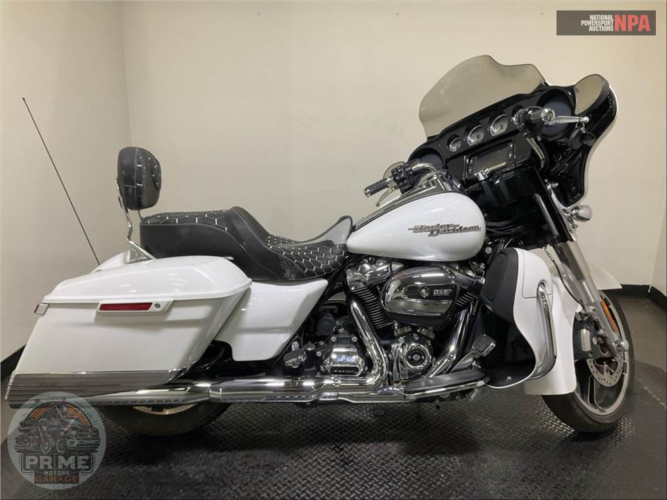 2017 Harley-Davidson FLHXS STREET GLIDE SPECIAL — фото 1