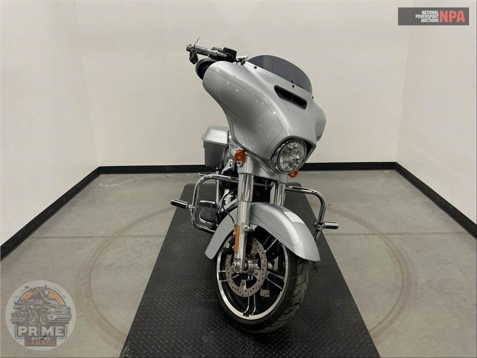 2015 Harley-Davidson FLHXS STREET GLIDE SPECIAL — фото 2