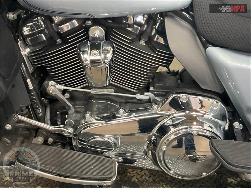 2023 Harley-Davidson FLHTCUTG TRI GLIDE ULTRA CLASSIC — фото 7