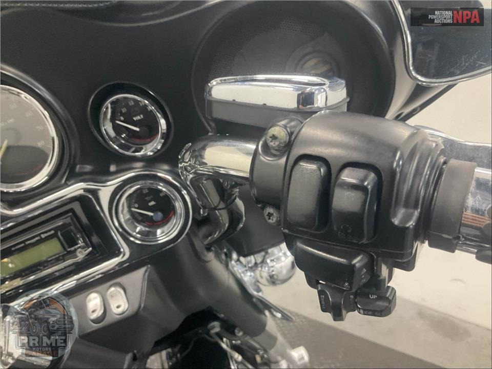 2009 Harley-Davidson FLHTC ELECTRA GLIDE CLASSIC — фото 38