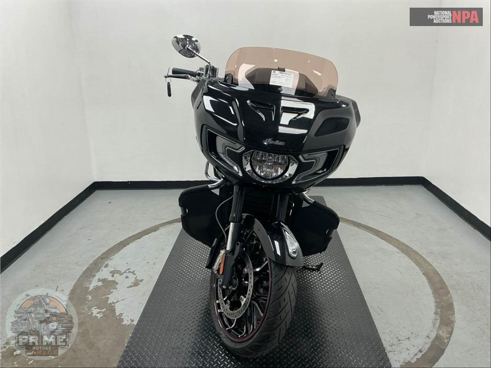 2021 Indian Motorcycle CHALLENGER LIMITED — фото 2