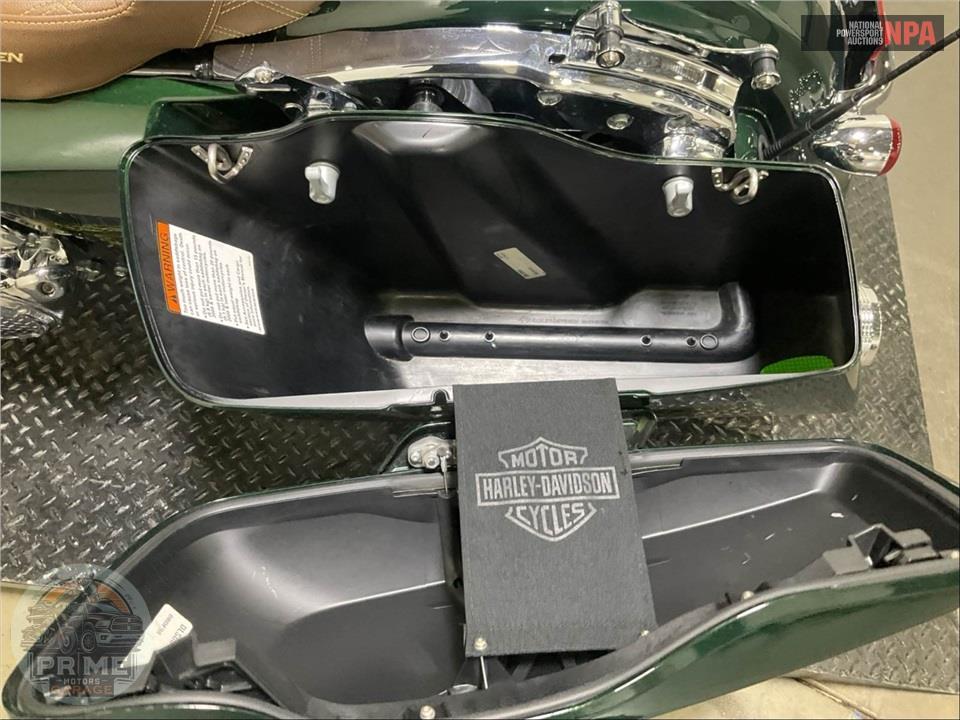 2019 Harley-Davidson FLHX STREET GLIDE — фото 23