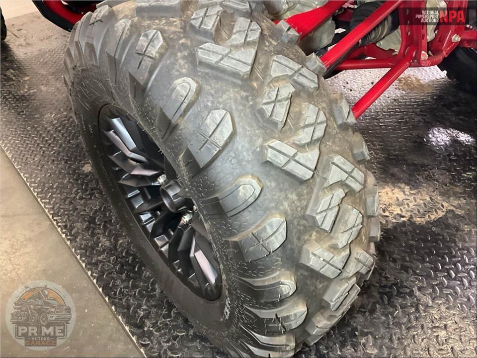 2025 Honda SXS1000S2RD TALON1000R FOX LIVE VALVE — фото 31