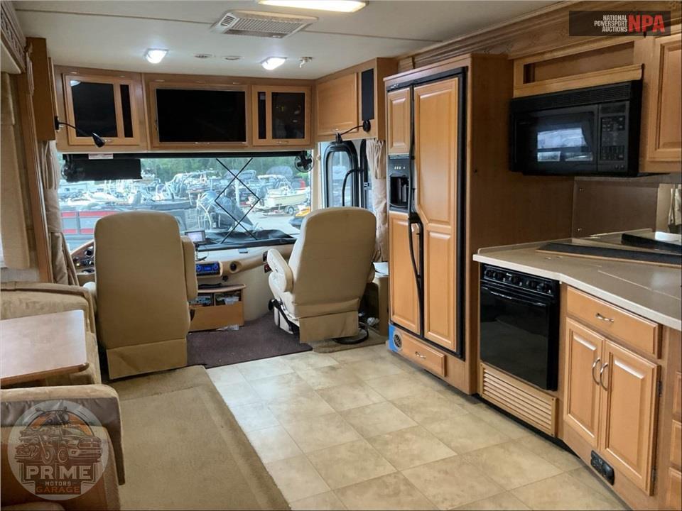 2008 Bounder M-38F FREIGHTLINER 325HP — фото 9