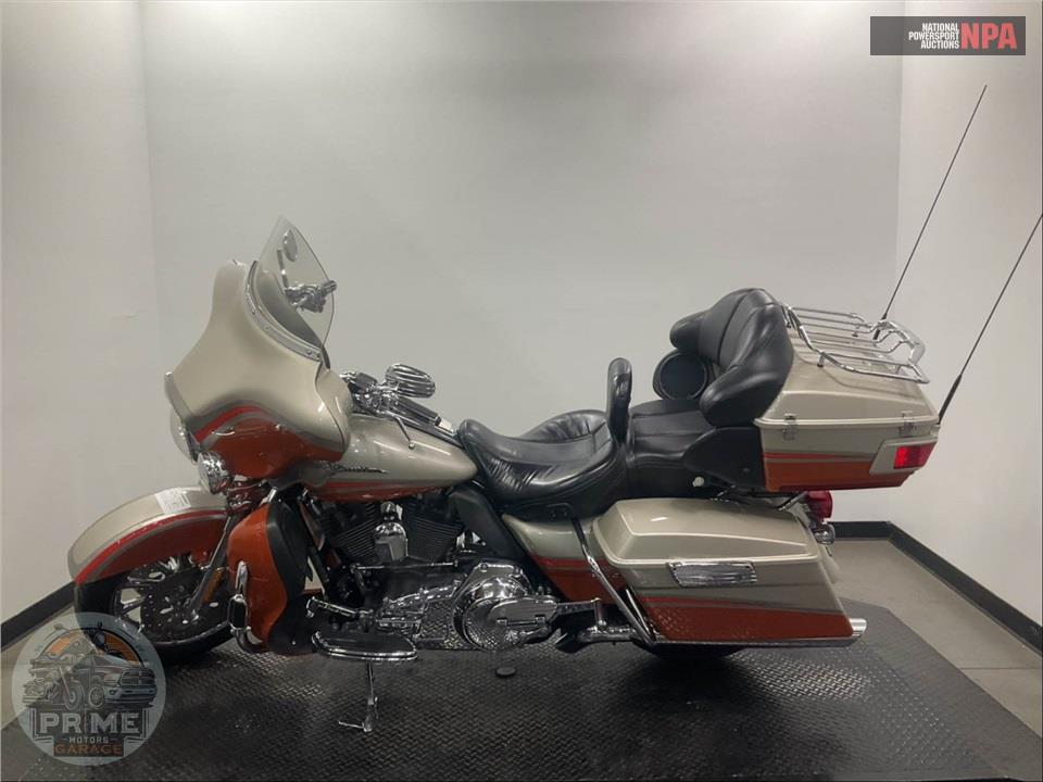 2009 Harley-Davidson FLHTCUSE4 — фото 3