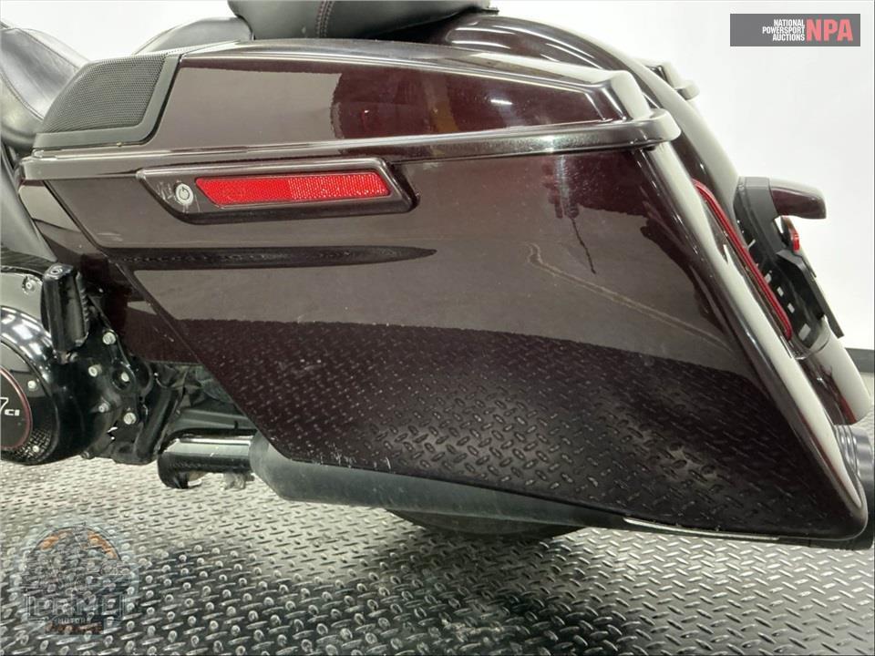 2019 Harley-Davidson FLHXSE CVO STREET GLIDE — фото 39