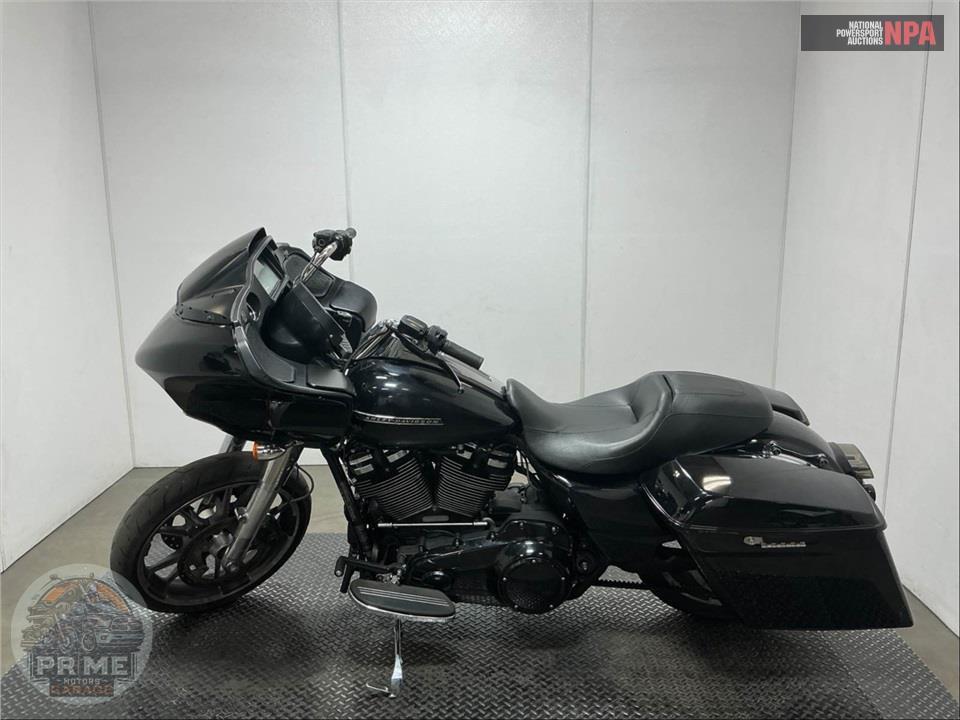 2017 Harley-Davidson FLHRXS ROAD KING SPECIAL — фото 3