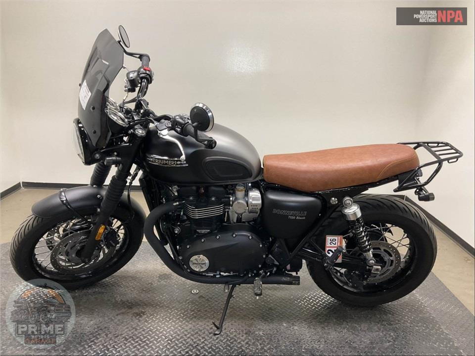 2024 Triumph BONNEVILLE T120 BLACK (PHANTOM) — фото 3