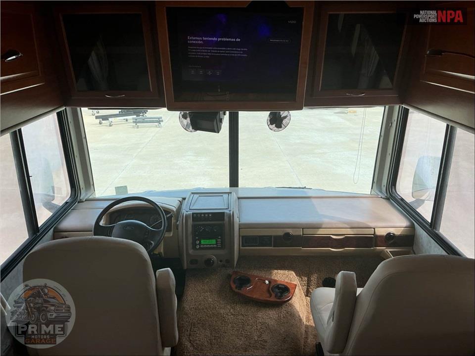 2008 Bounder M-35H FORD 362HP — фото 19