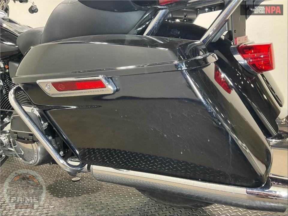 2018 Harley-Davidson FLHTK ULTRA LIMITED — фото 17