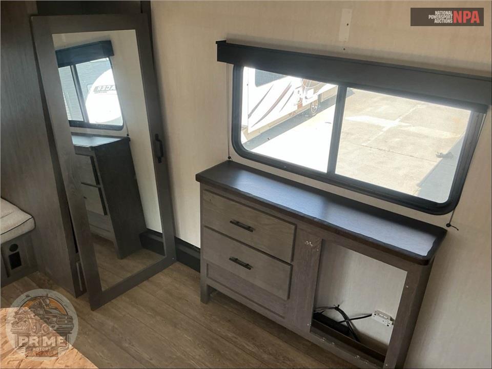 2025 Cherokee By Forest River M -3800DECK - ARCTIC WOLF FIFTH WHEEL SERIES — фото 12