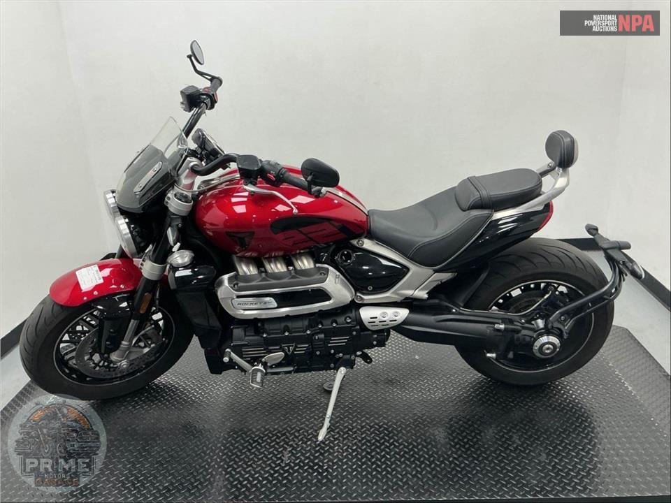 2022 Triumph ROCKET 3 GT (TWO-TONE) — фото 3