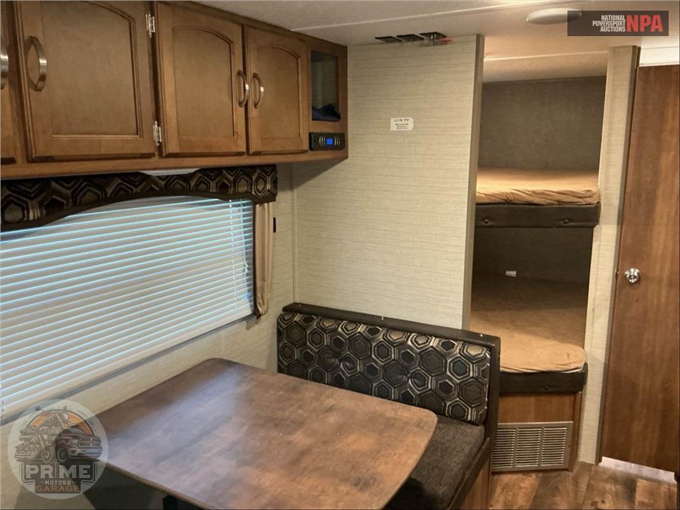2017 Keystone Rv M-2600 TB SUMMERLAND SERIES — фото 6