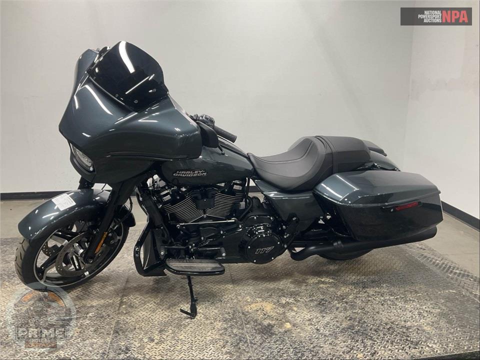 2025 Harley-Davidson FLHX STREET GLIDE — фото 3