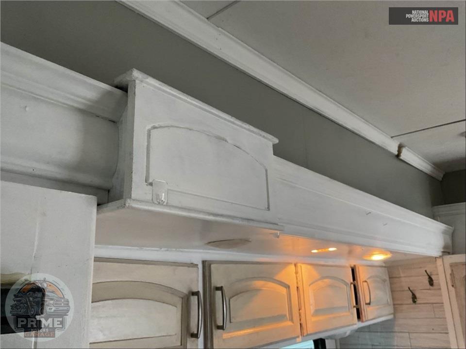 2010 Keystone Rv M-3640 RL - ALPINE FIFTH WHEEL SERIES — фото 46