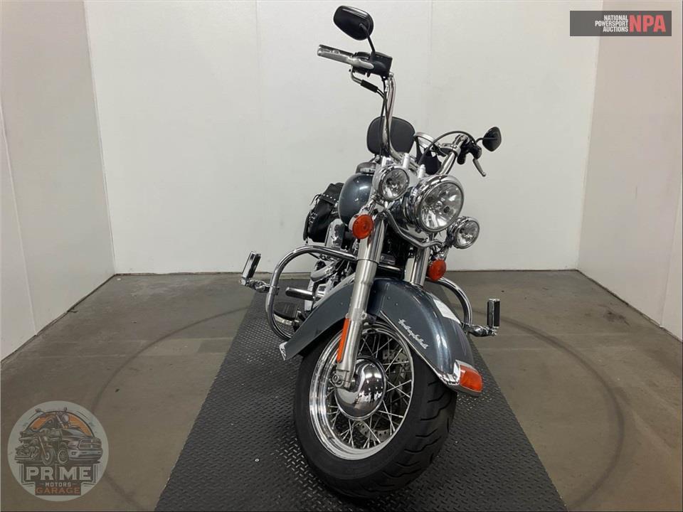 2015 Harley-Davidson FLSTC HERITAGE SOFTAIL CLASSIC — фото 2