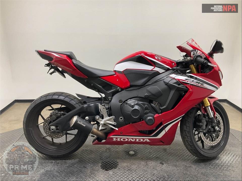 2021 Honda CBR1000RA (ABS) — фото 1