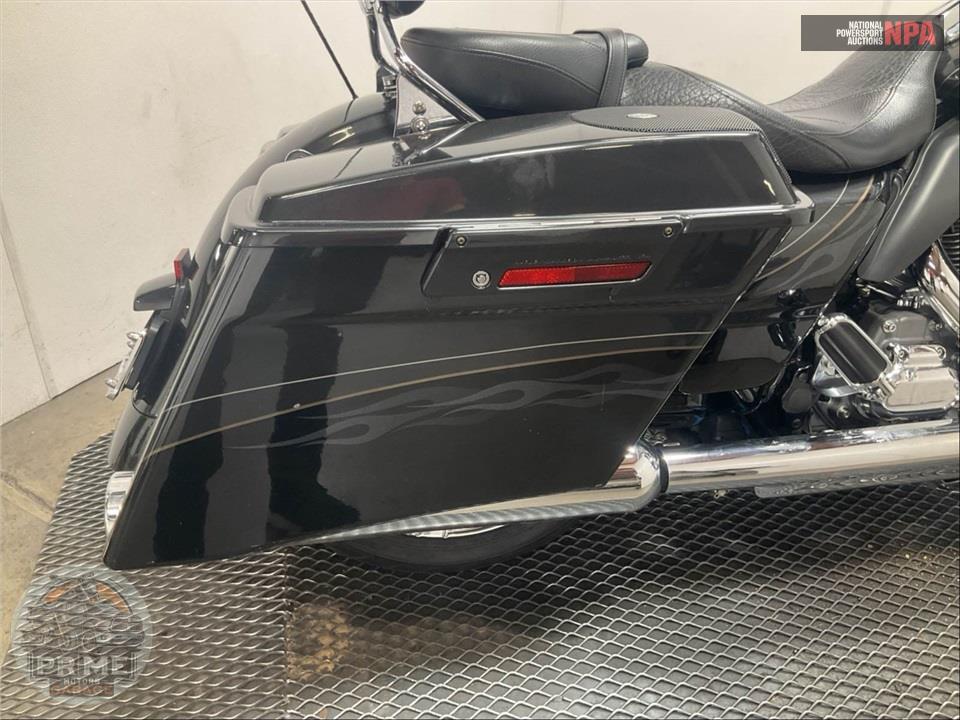 2012 Harley-Davidson FLHXSE3 SCREAMIN EAGLE — фото 20