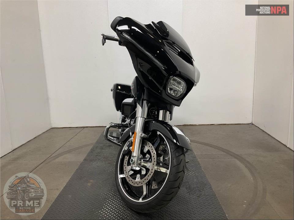 2026 Harley-Davidson FLHX STREET GLIDE — фото 2