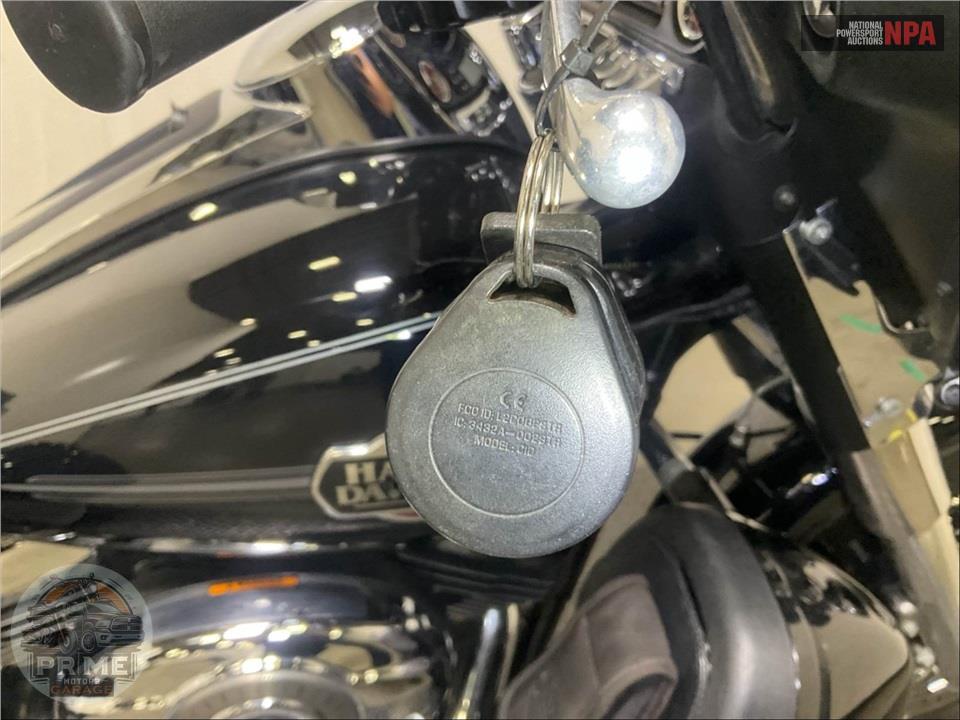 2008 Harley-Davidson FLHTCU ULTRA CLASSIC ELECTRA GLIDE — фото 12