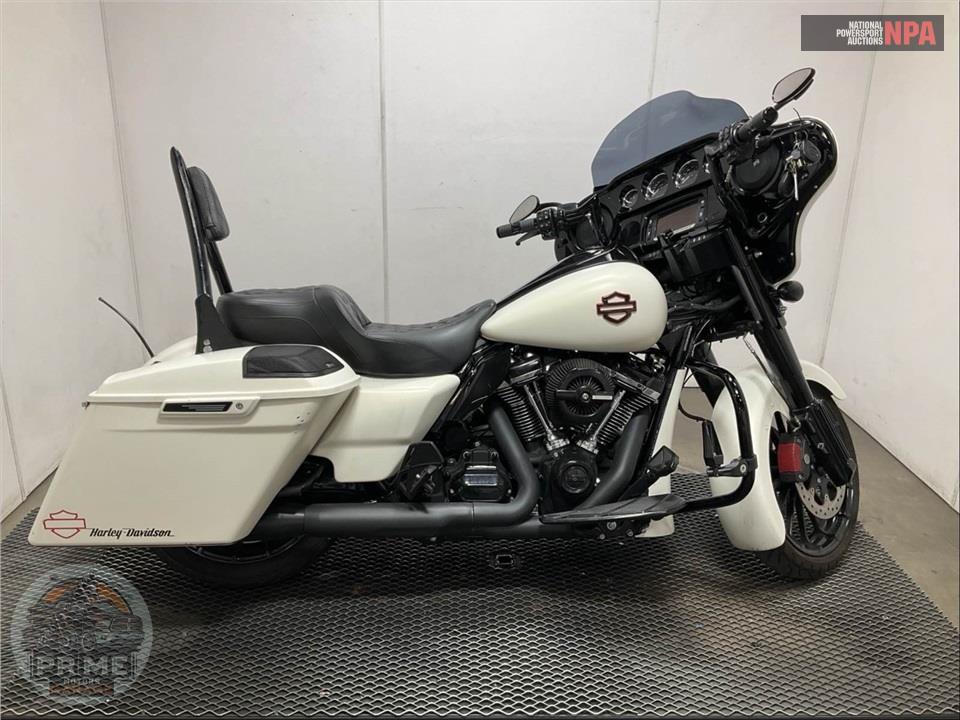 2018 Harley-Davidson FLHXS STREET GLIDE SPECIAL — фото 1