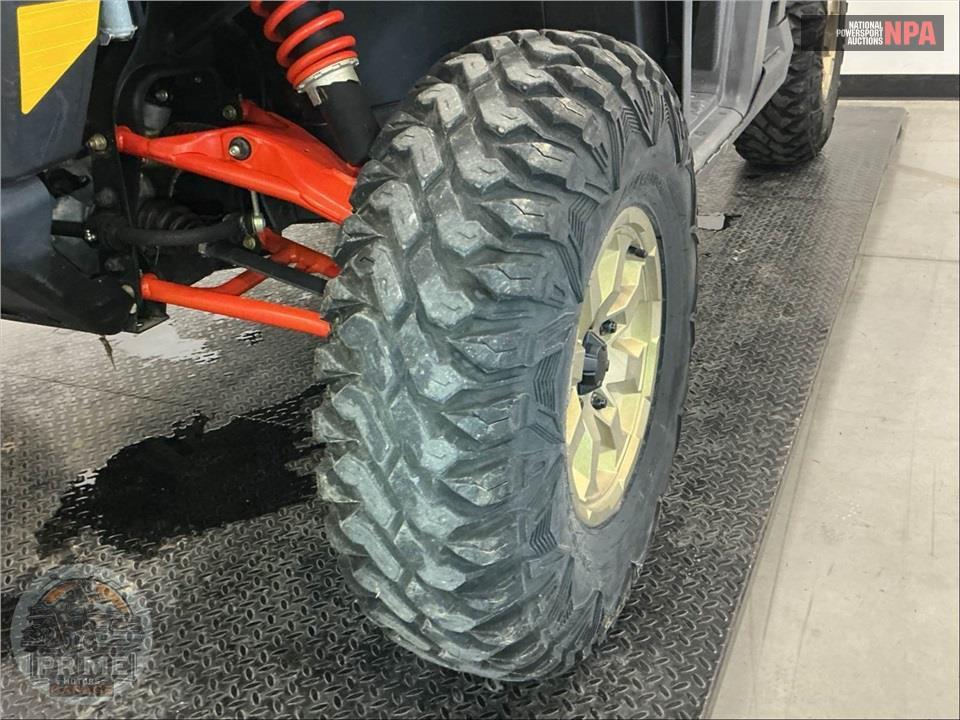 2023 Can-Am DEFENDER X  MR HD10 — фото 19