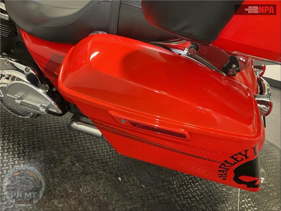 2017 Harley-Davidson FLTRXS ROAD GLIDE SPECIAL — фото 23