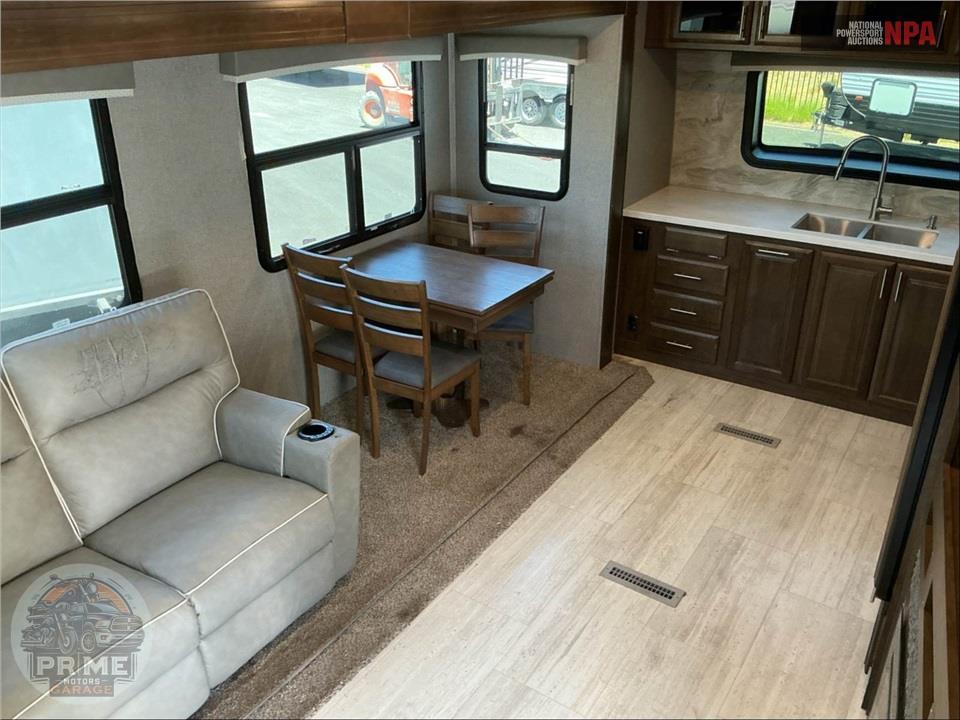 2021 Rockwood By Forest River M-8335SB SIGNATURE SERIES — фото 6