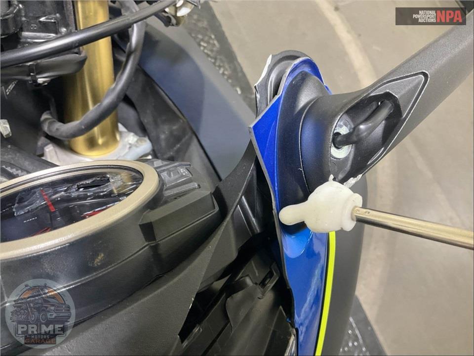 2011 Suzuki GSX-R750L1 — фото 19