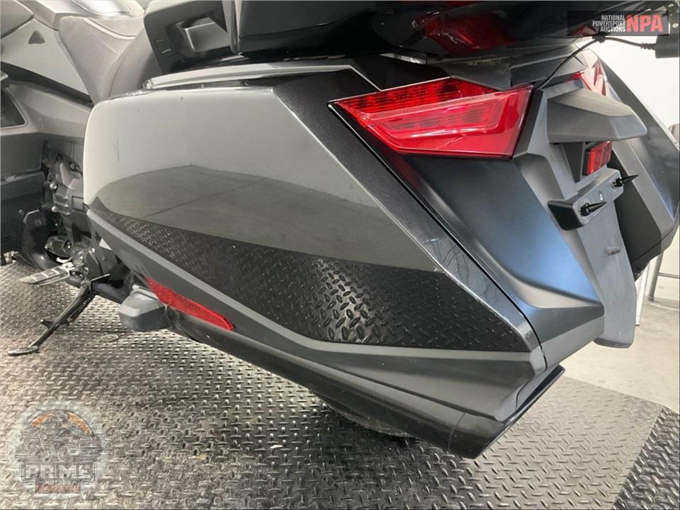 2022 Honda GL1800D GOLDWING TOUR DCT — фото 14