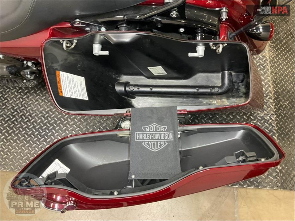 2018 Harley-Davidson FLHXS STREET GLIDE SPECIAL — фото 18