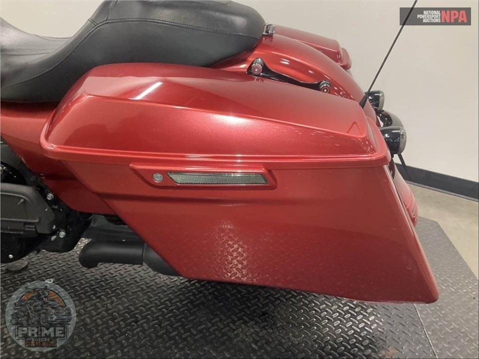 2018 Harley-Davidson FLHXS STREET GLIDE SPECIAL — фото 22