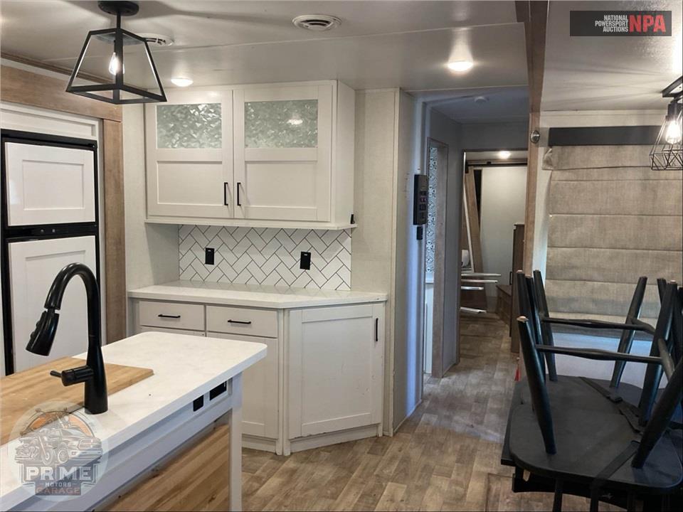 2021 Keystone Rv M-370 RL - ARCADIA FIFTH WHEEL SERIES — фото 9