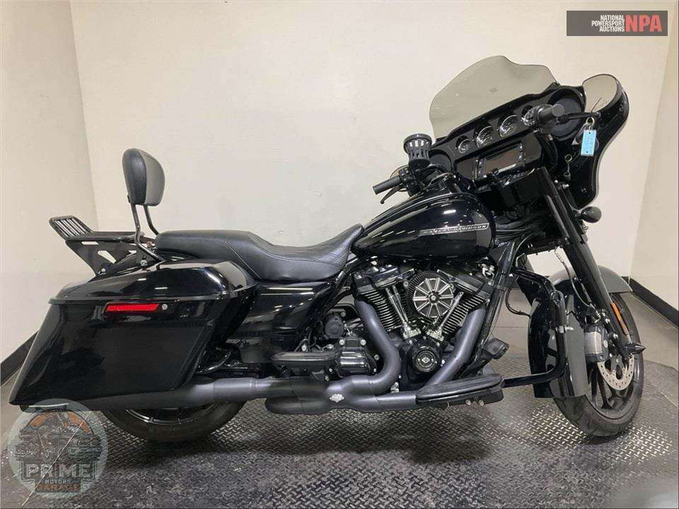 2018 Harley-Davidson FLHXS STREET GLIDE SPECIAL — фото 1