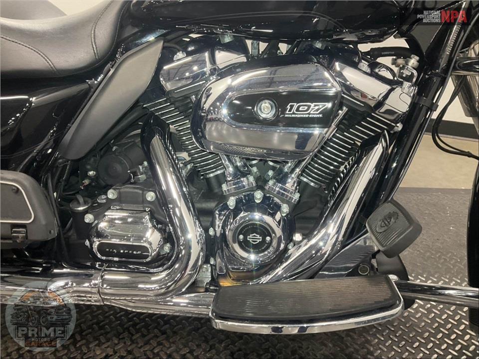 2019 Harley-Davidson FLHTCU ELECTRA GLIDE ULTRA CLASSIC — фото 6