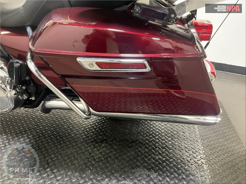 2016 Harley-Davidson FLHTKL ULTRA LIMITED LOW — фото 23