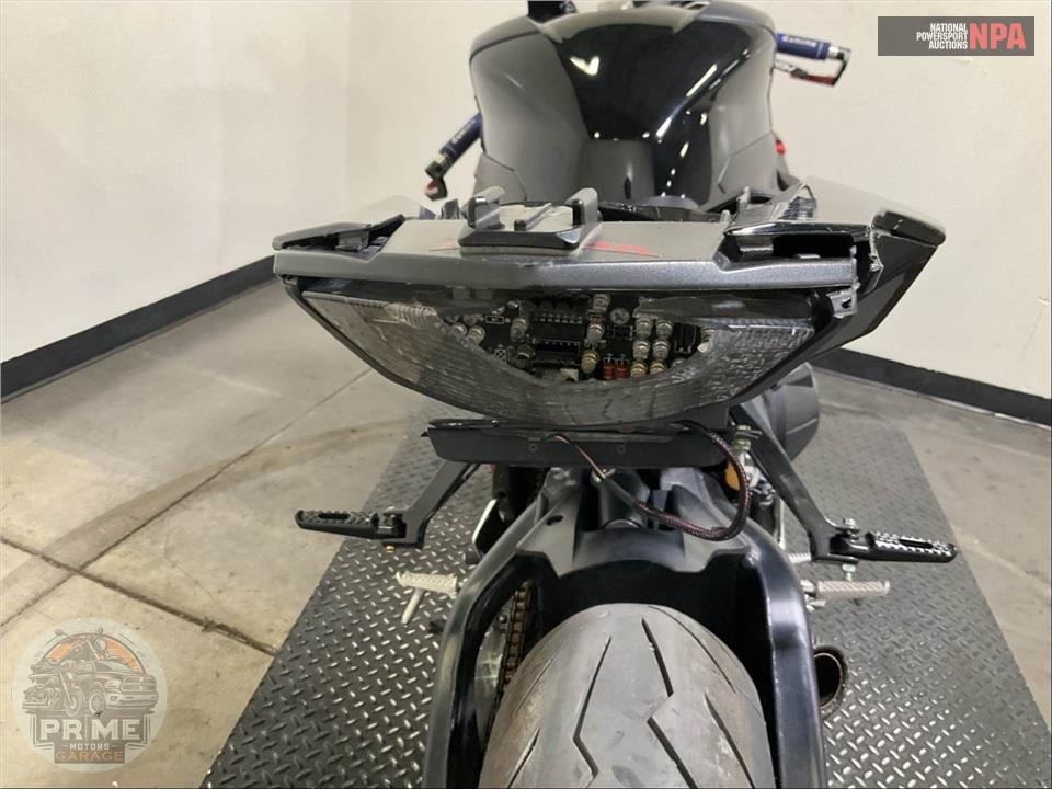 2022 Honda CBR1000RR — фото 35