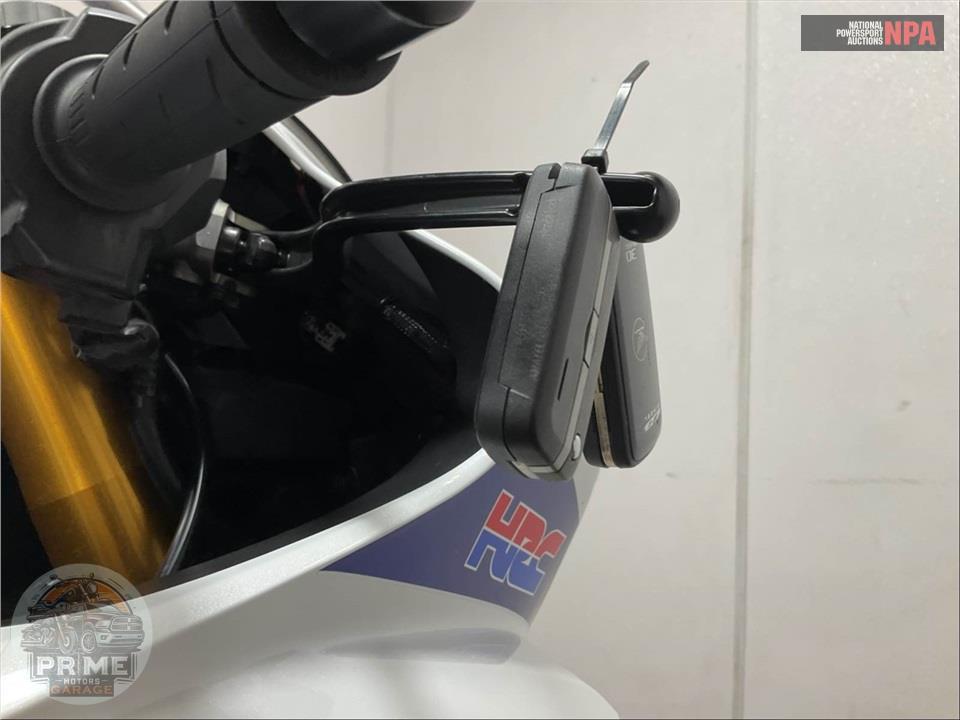 2023 Honda CBR1000RR- R FIREBLADE SP — фото 11