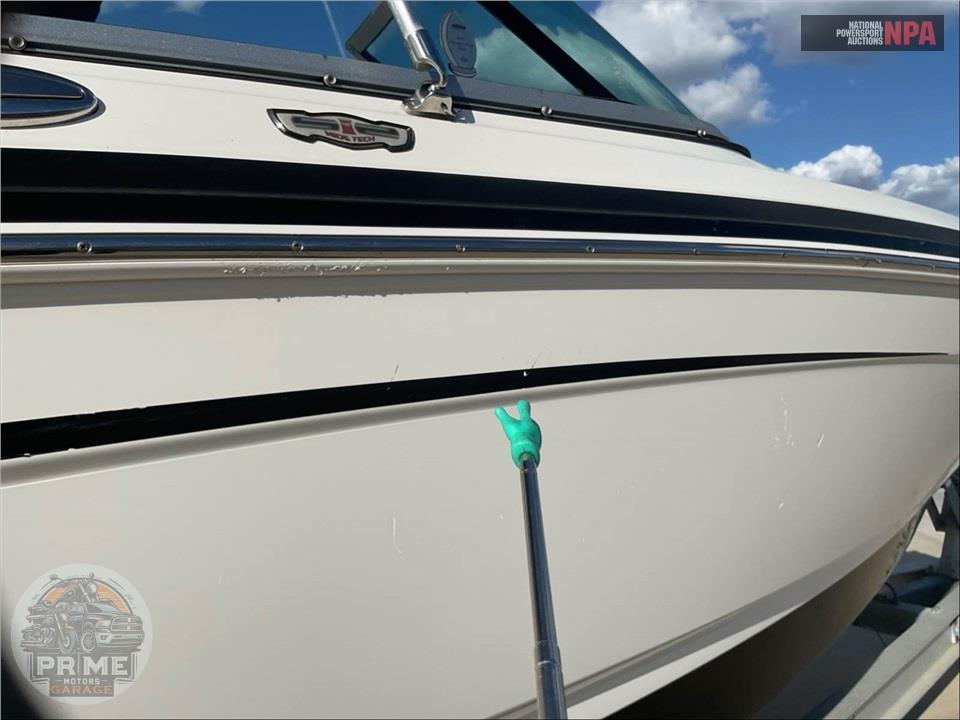 2014 Chaparral Boats 216 SSI- L=22/E=1-VOLVO PENTA 225 — фото 22