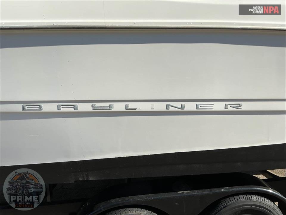 2000 Bayliner Marine 2655 LX SUNBRIDGE (SD) CIERA SERIES L=26/E=1 220HP MERC SD — фото 23