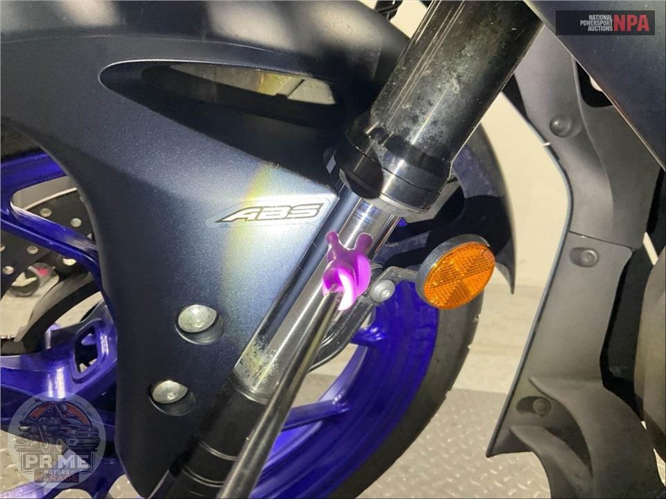 2023 Yamaha YZF-R3 — фото 25